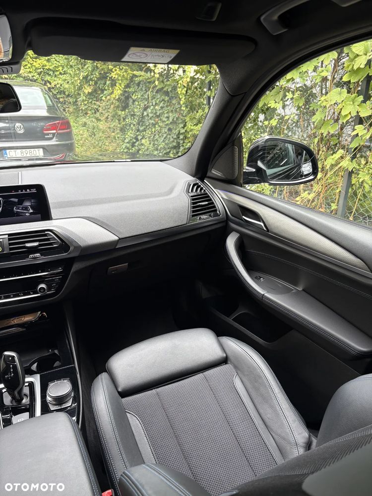 BMW X3 xDrive20d - 32