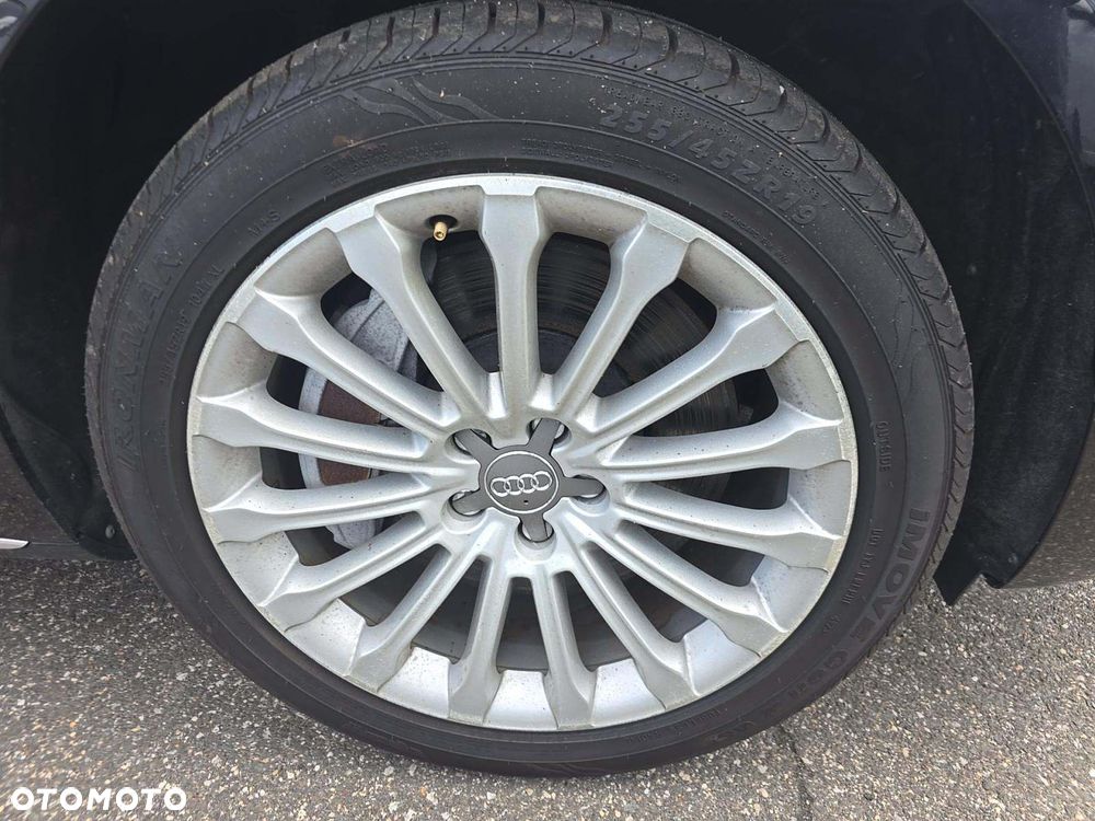 Audi A8 4.0 TFSI L Quattro - 15