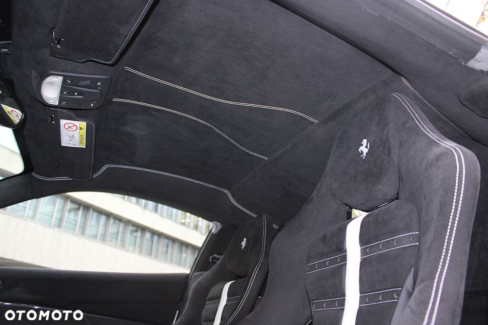 Ferrari 488 Pista - 17