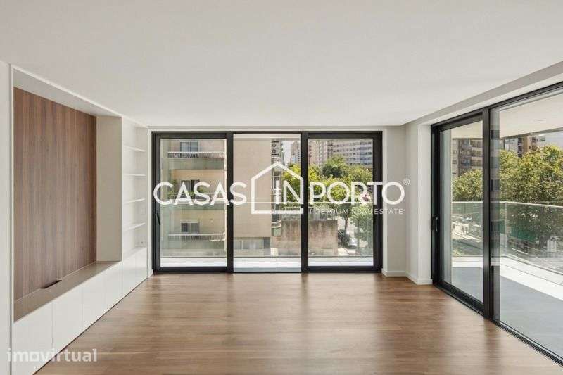 T3 com terraço e varanda - Centro de Vila Nova de Gaia - Grande imagem: 2/26