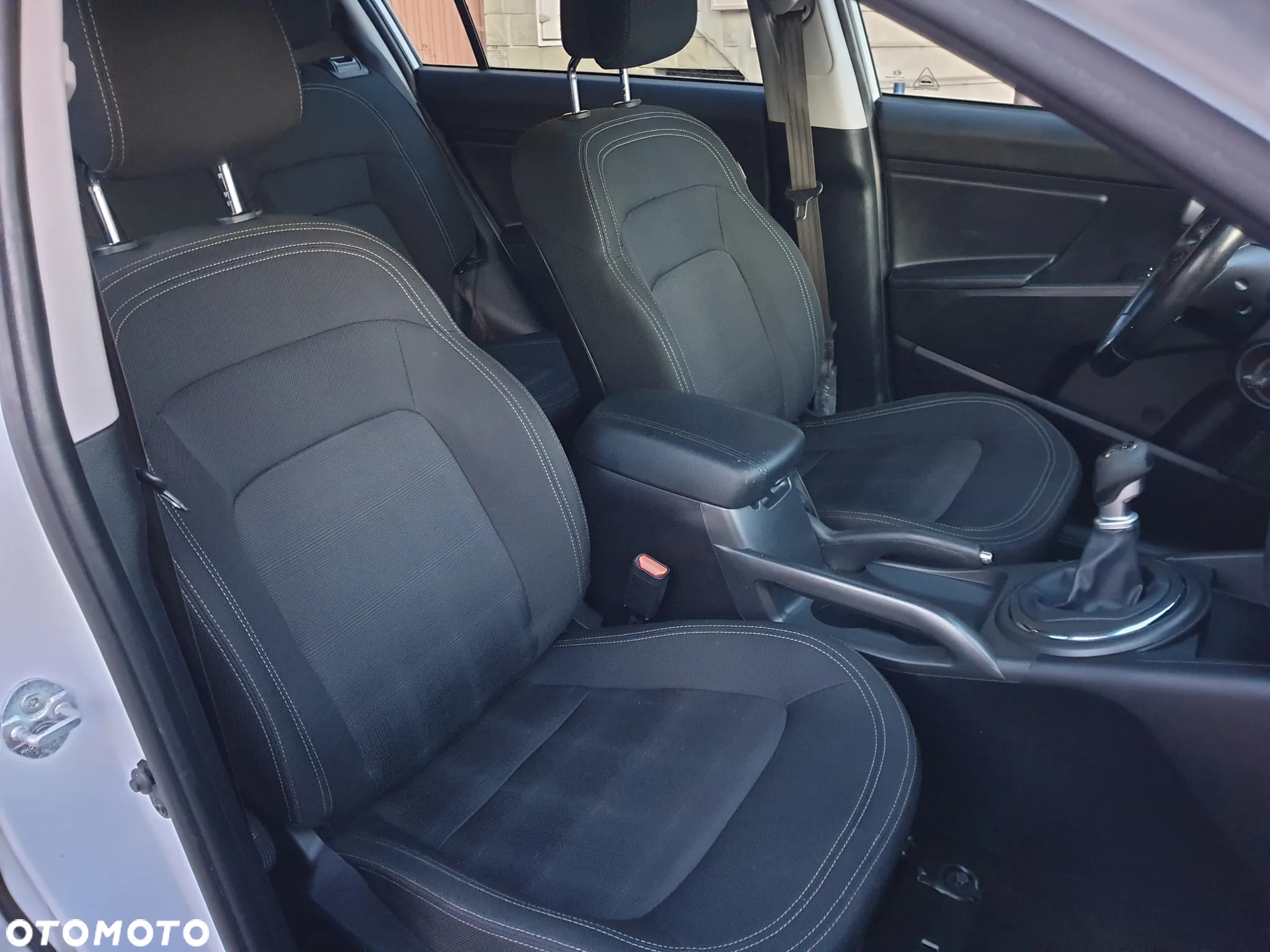Kia Sportage 1.7 CRDI 2WD Attract - 16