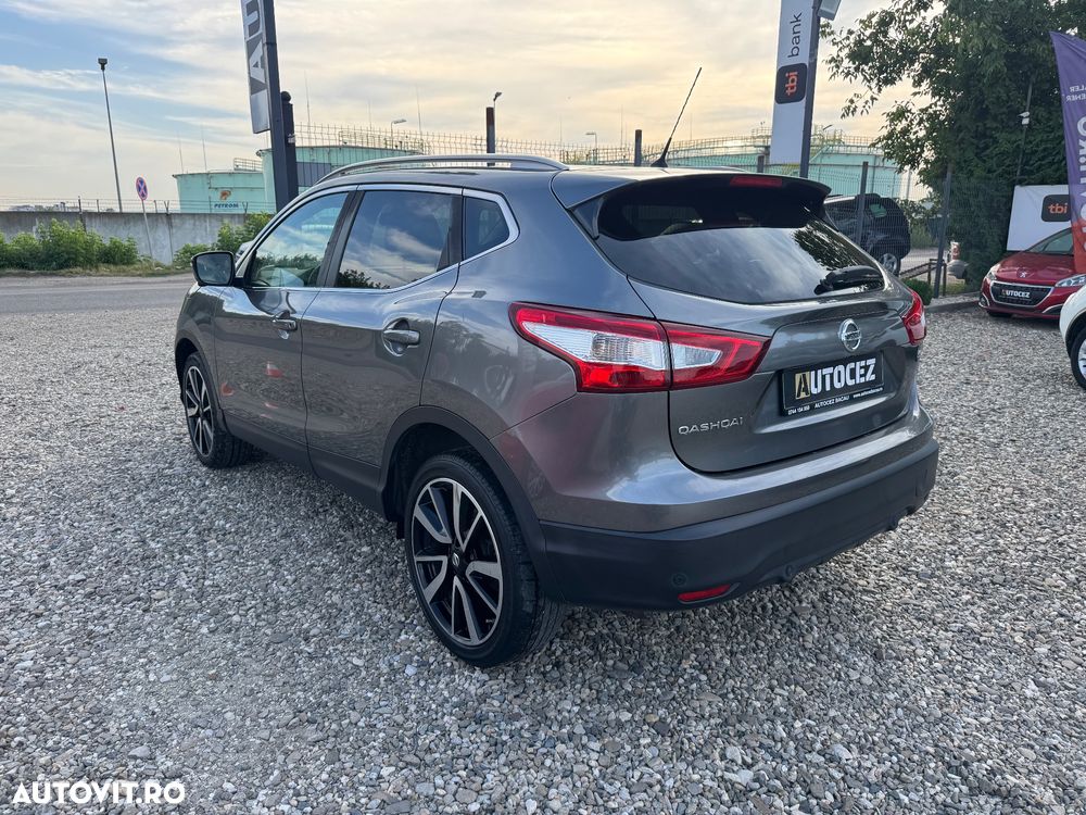 Nissan Qashqai 1.6 DCI Xtronic TEKNA - 5