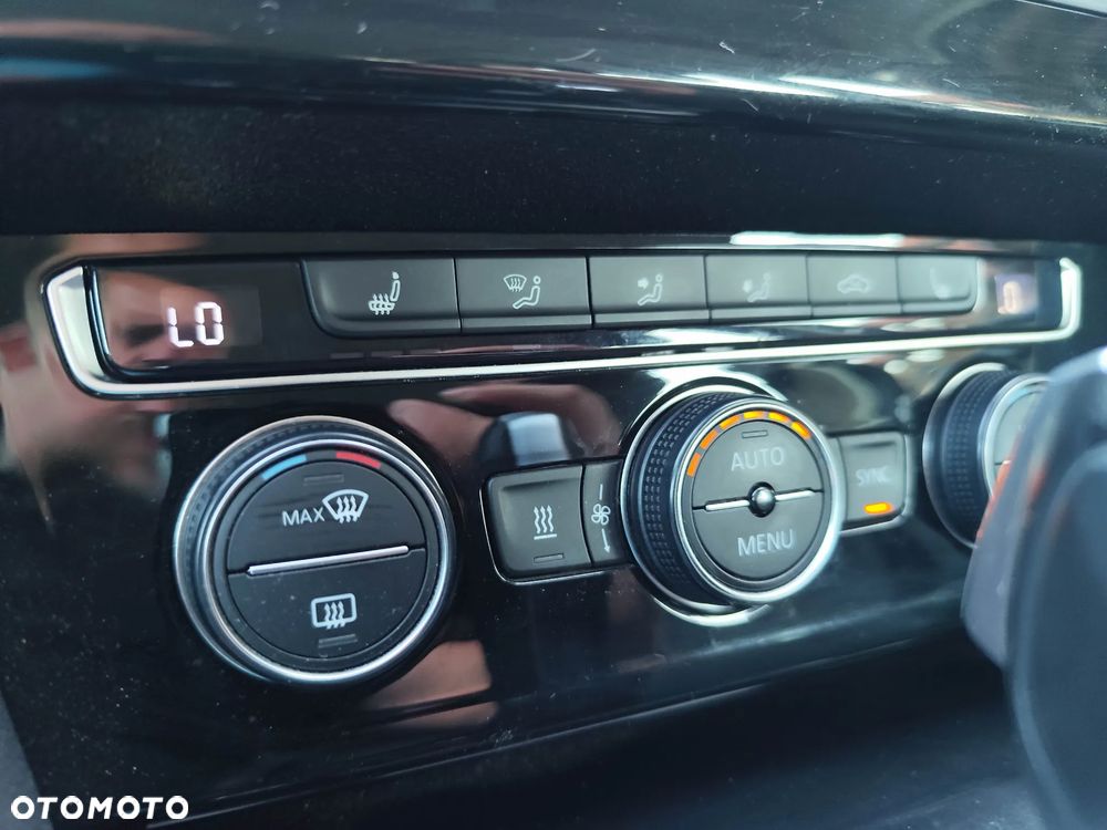 Volkswagen Passat Variant 1.8 TSI (BlueMotion Technology) DSG Highline - 10