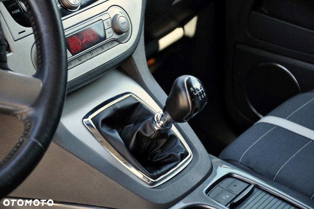 Ford Kuga - 35