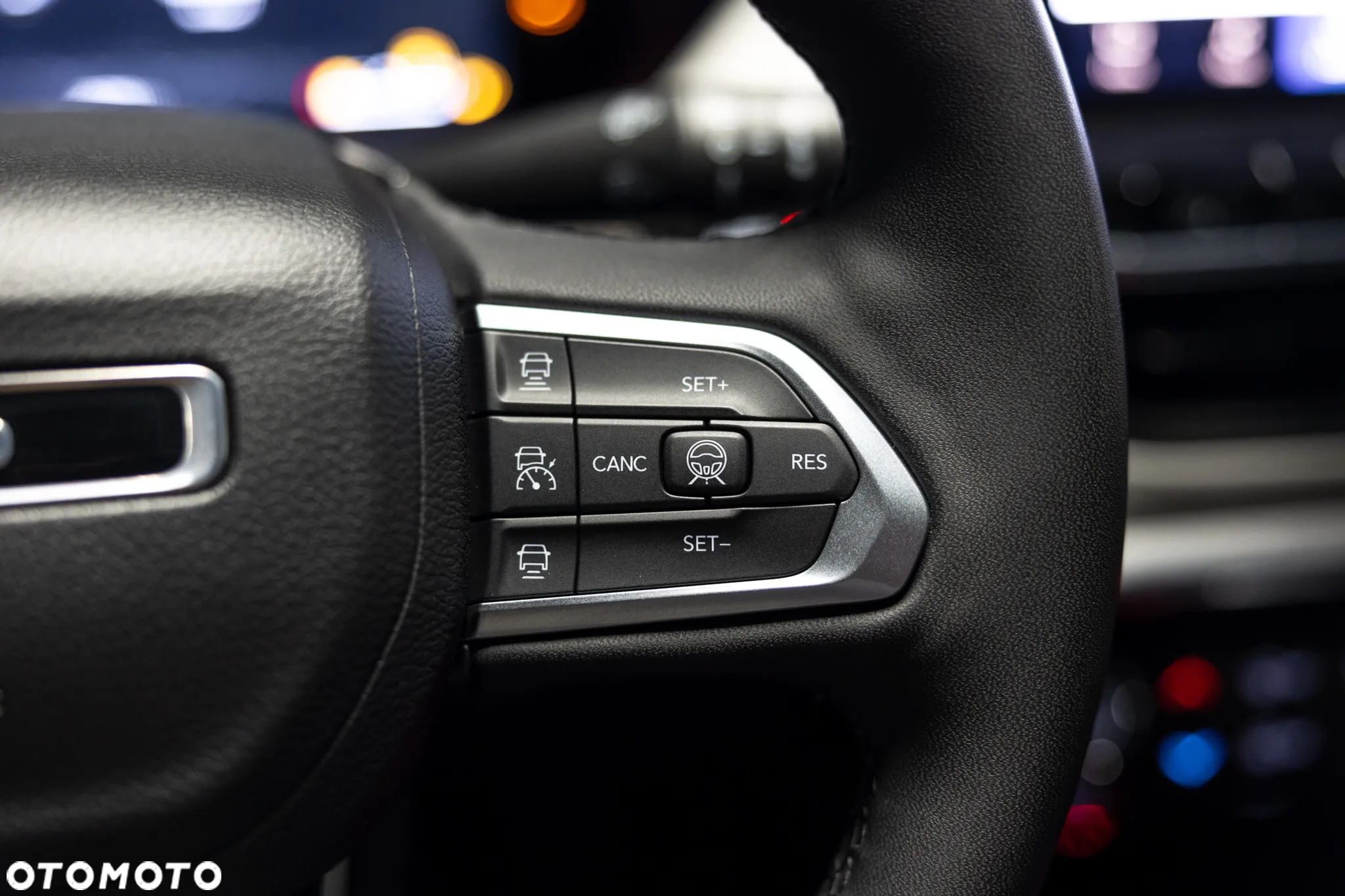 Jeep Compass - 30