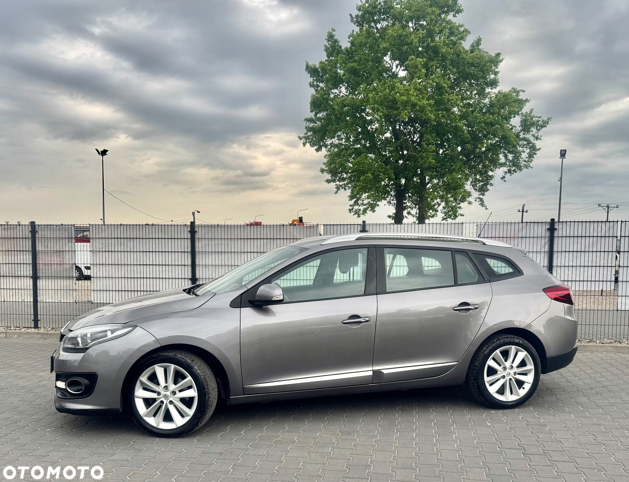 Renault Megane 1.5 dCi Bose Edition - 8