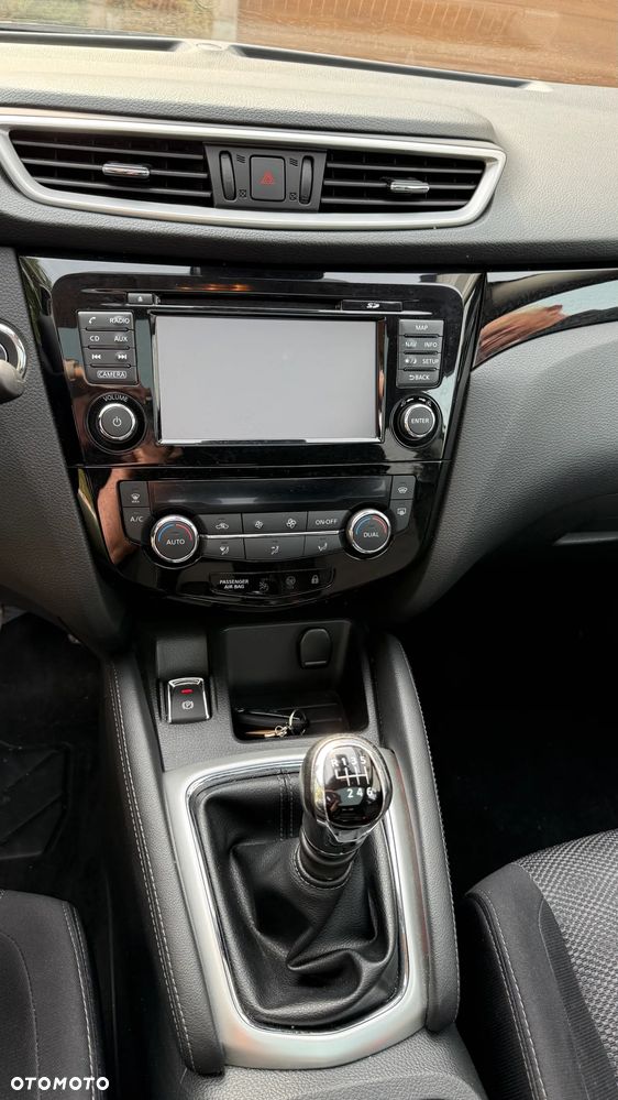 Nissan Qashqai 1.2 DIG-T N-Connecta - 10