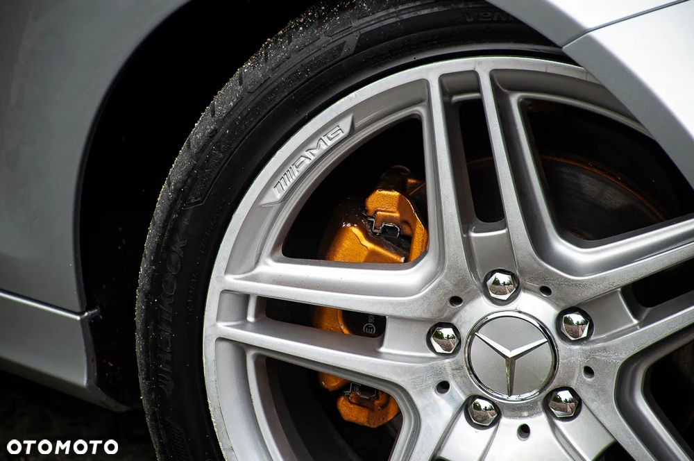 Mercedes-Benz Klasa C 250 CGI BlueEff Avantgarde - 27