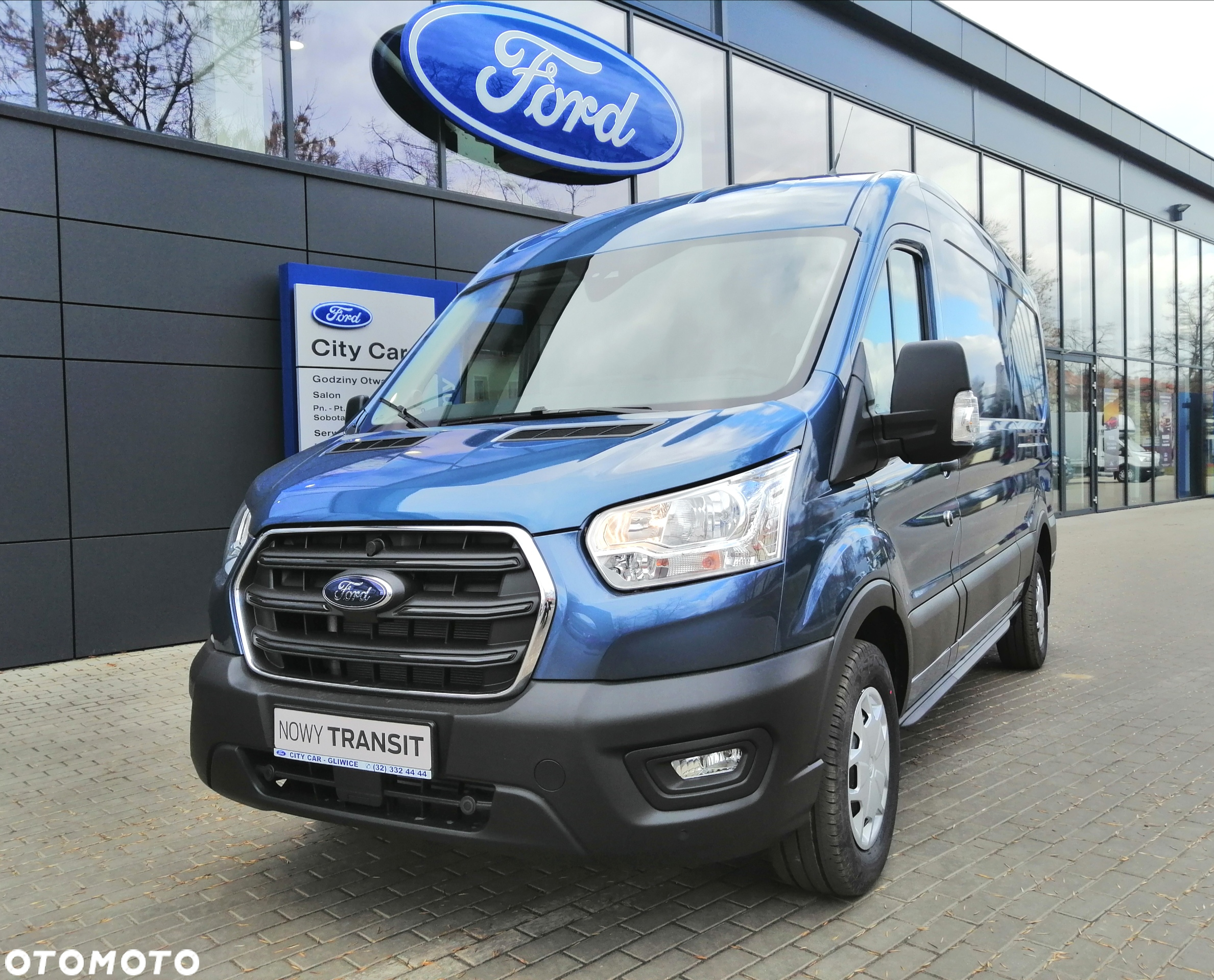 Ford Transit Van - 2