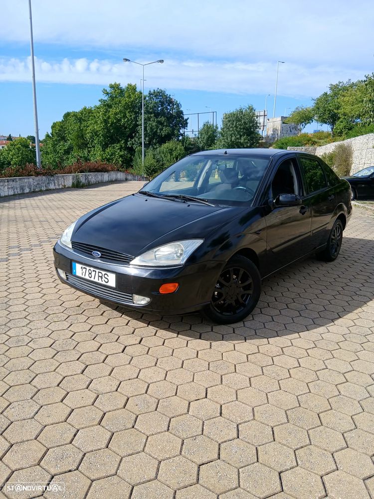 Ford Focus 1.8 TDdi Ghia - 3