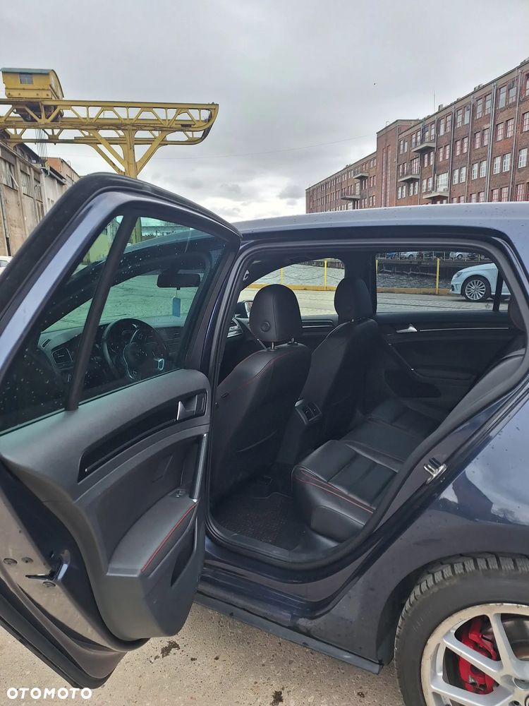 Volkswagen Golf GTI 2.0 TSI OPF DSG Performance - 6