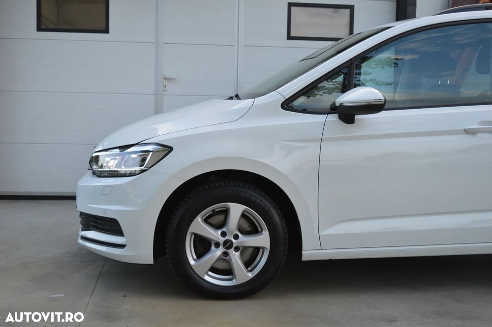 Volkswagen Touran 2.0 TDI SCR Highline - 27