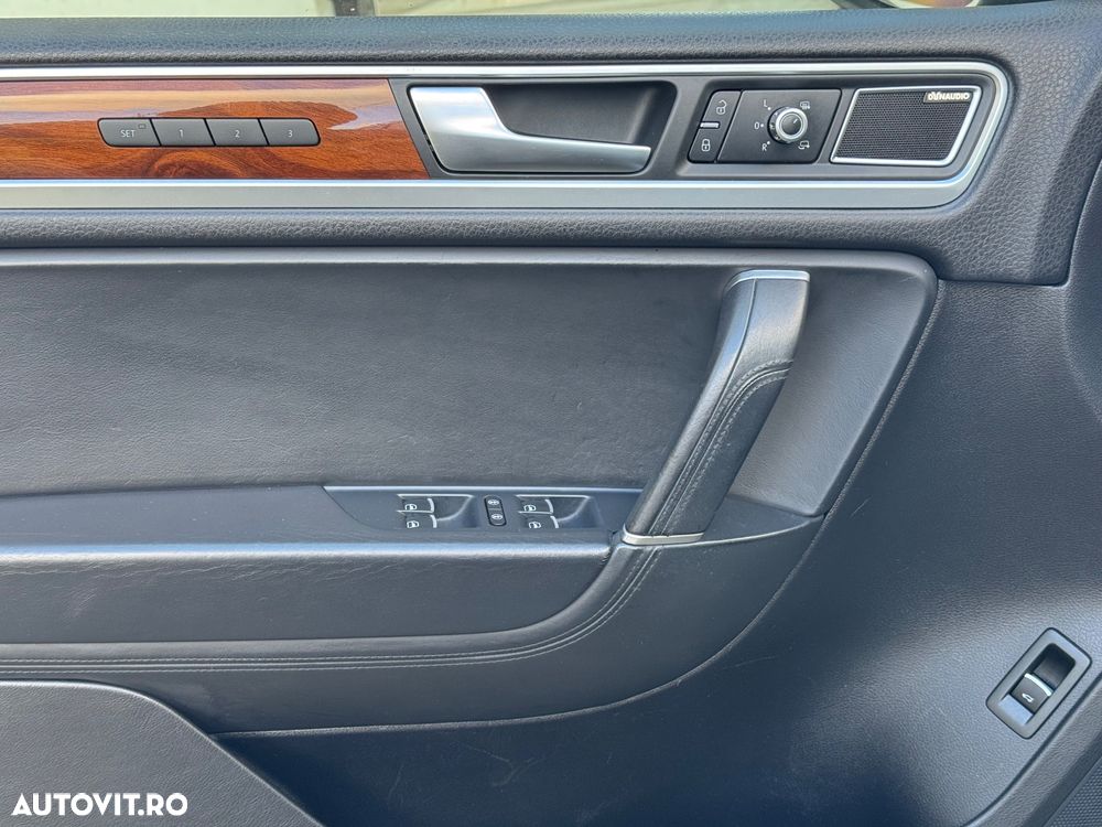 Volkswagen Touareg - 33