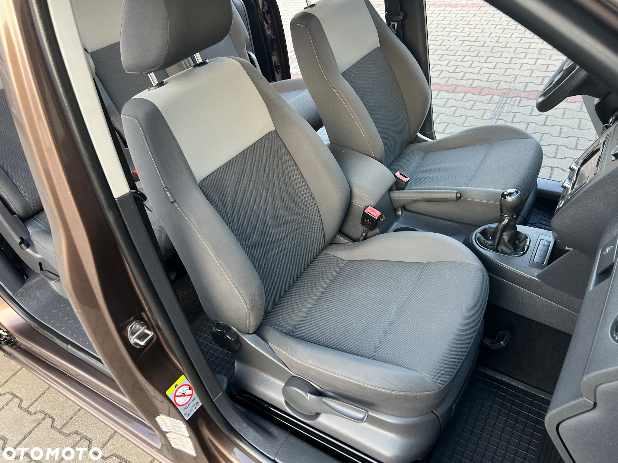Volkswagen Caddy Maxi 2.0 TDI Comfortline - 24