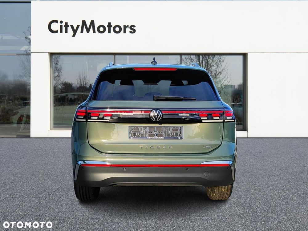 Volkswagen Tiguan - 5