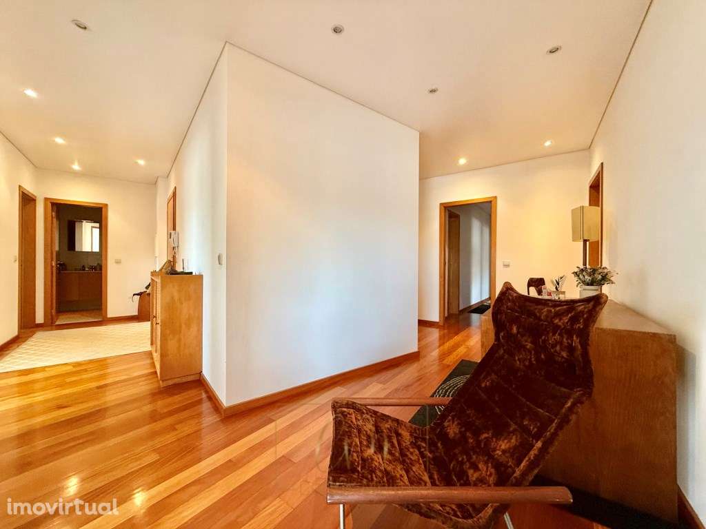 T4 no último piso em Montgeron - Póvoa de Varzim (2 apartamentos un... - Grande imagem: 3/31