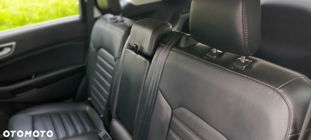 Ford Edge - 13