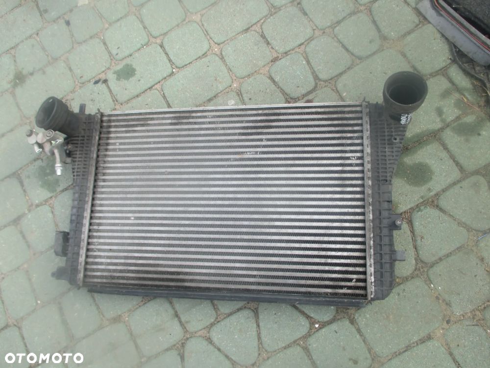 Chłodnica powietrza Intercooler VW Touran Golf V Plus Octavia II Audi A3 8P 1.4TSI 2.0 TDI 1K0145803T - 1