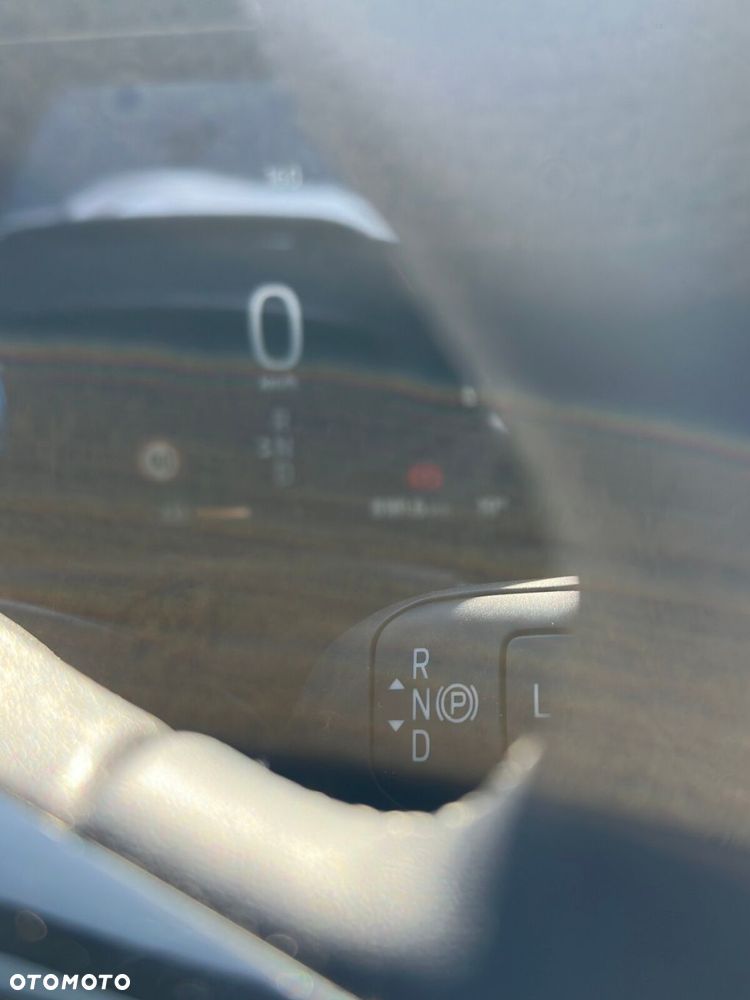 Ford transit-courier silnik elektryczny 136KM Van Limited - 19