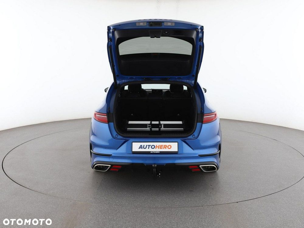 Kia ProCeed 1.6 T-GDI GT DCT - 19