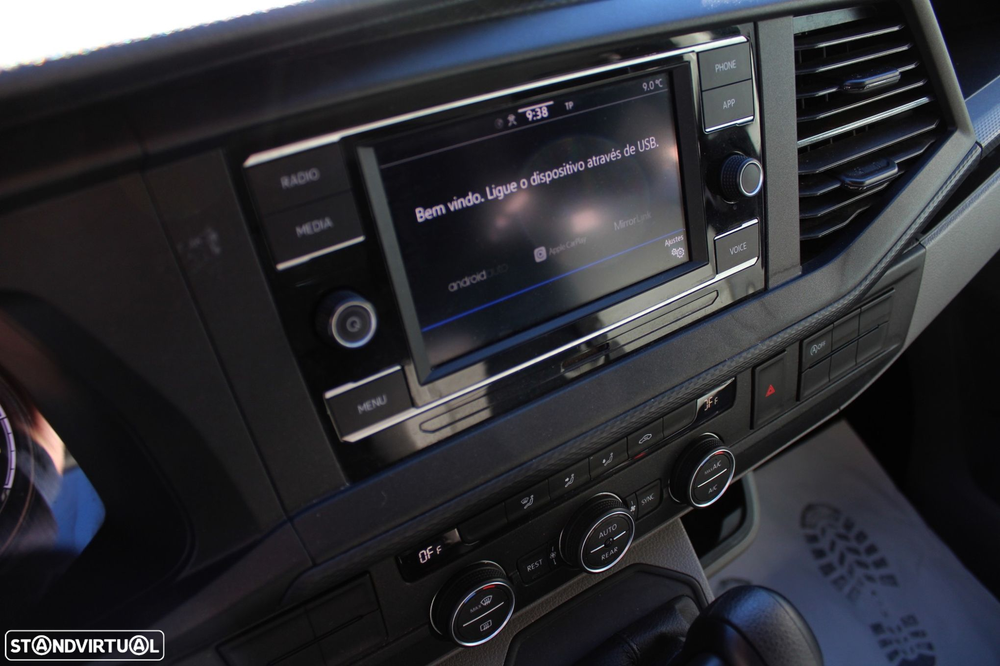 VW Caravelle 2.0 TDI Comfortline DSG - 9