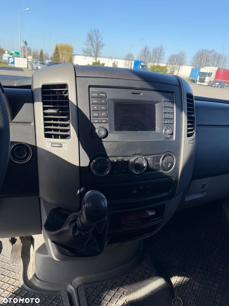 Mercedes-Benz Sprinter - 10