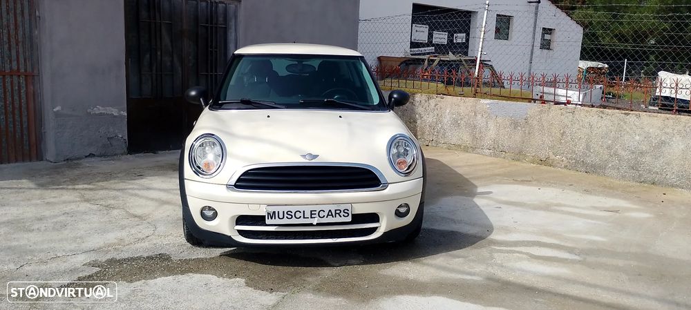 MINI 3 Portas One D - 2