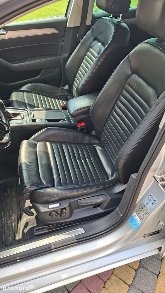 Volkswagen Passat 2.0 TDI (BlueMotion Technology) DSG Highline - 14
