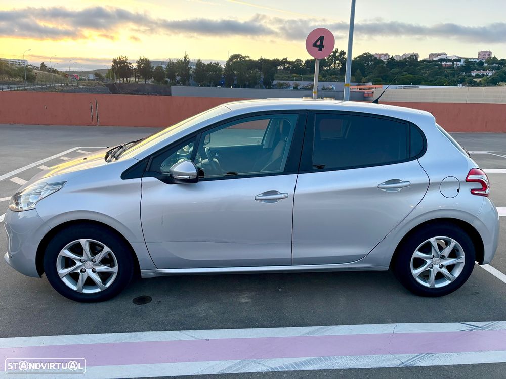 Peugeot 208 1.2 VTi Access - 3