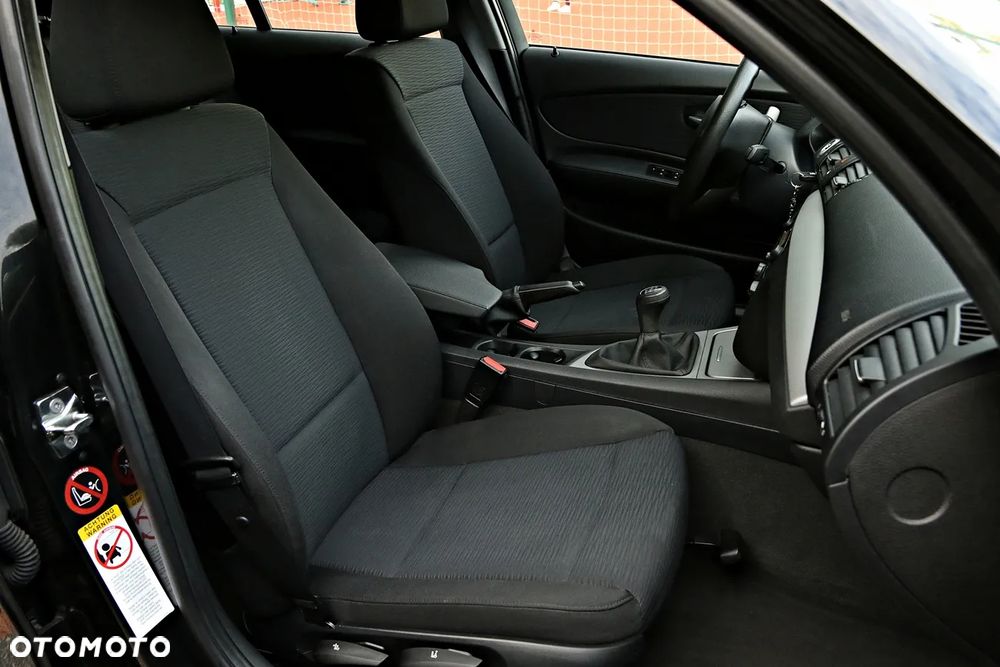 BMW Seria 1 116i - 33