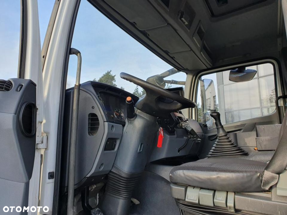 Mercedes-Benz axor - 16