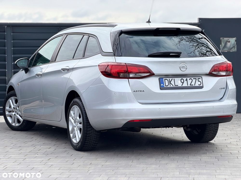 Opel Astra 1.6 CDTI Dynamic - 4