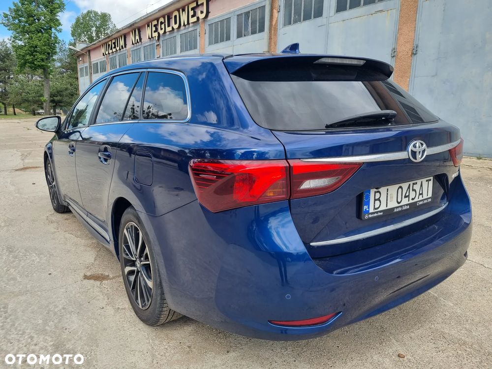 Toyota Avensis 2.0 D-4D Prestige - 7
