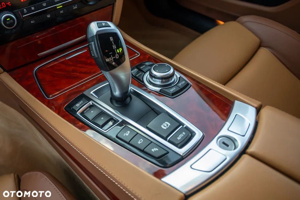 BMW-ALPINA B7 Bi-Turbo Switch-Tronic Allrad Langversion - 22