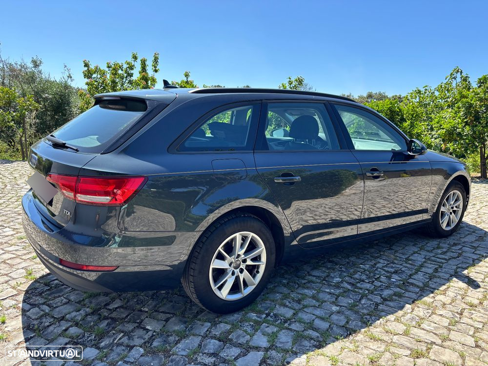 Audi A4 Avant 2.0 TDI Business Line - 27