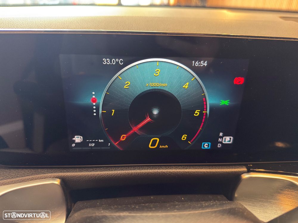 Mercedes-Benz GLB 200 d - 20