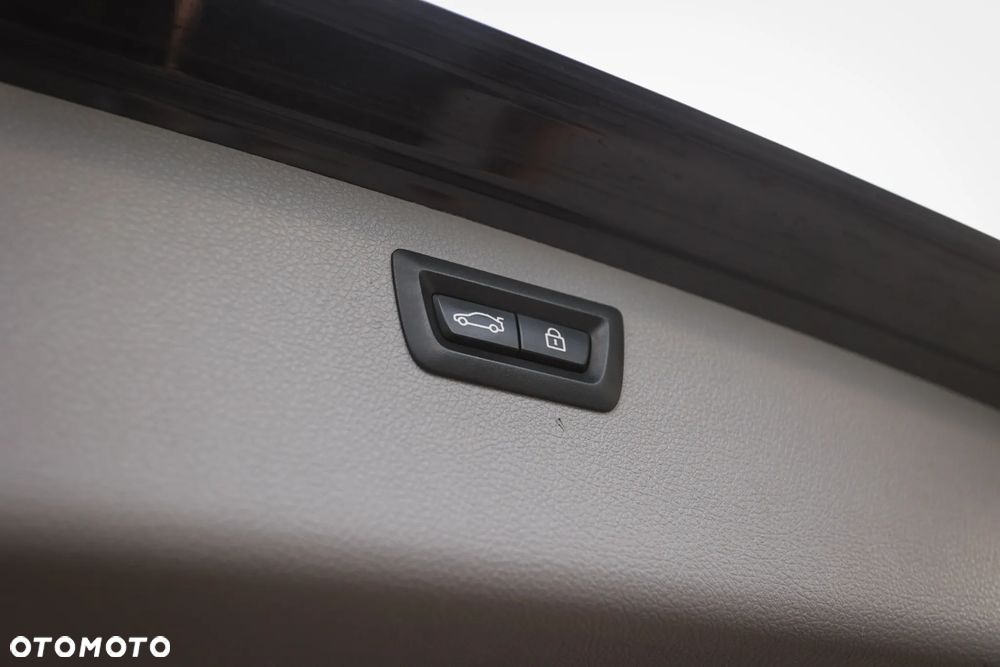 BMW Seria 3 320d xDrive Luxury Line sport - 19