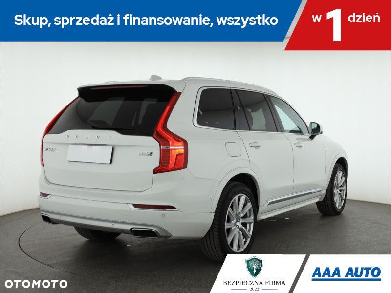 Volvo XC 90 - 7