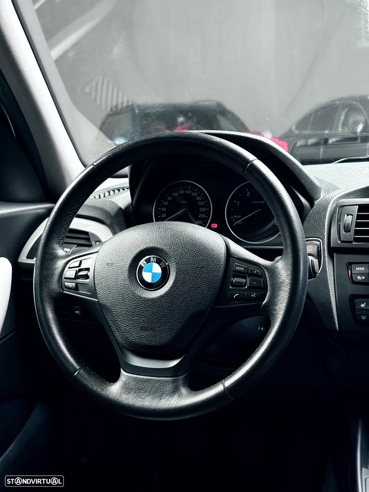 BMW 118 d Line Sport - 13