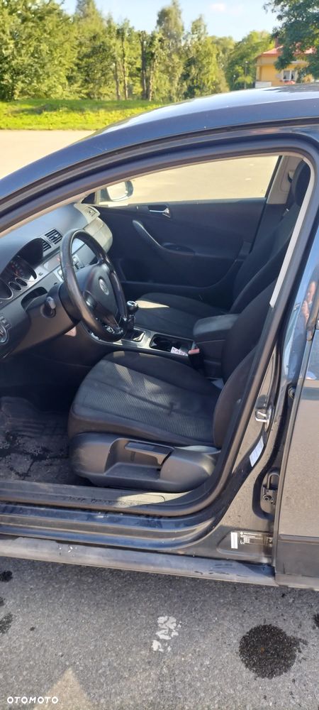Volkswagen Passat 1.9 TDI Trendline - 13