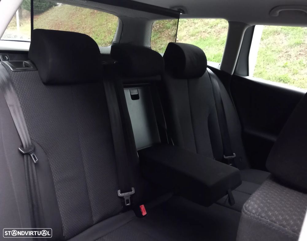 VW Passat Variant 1.9 TDi Trendline Pack - 13