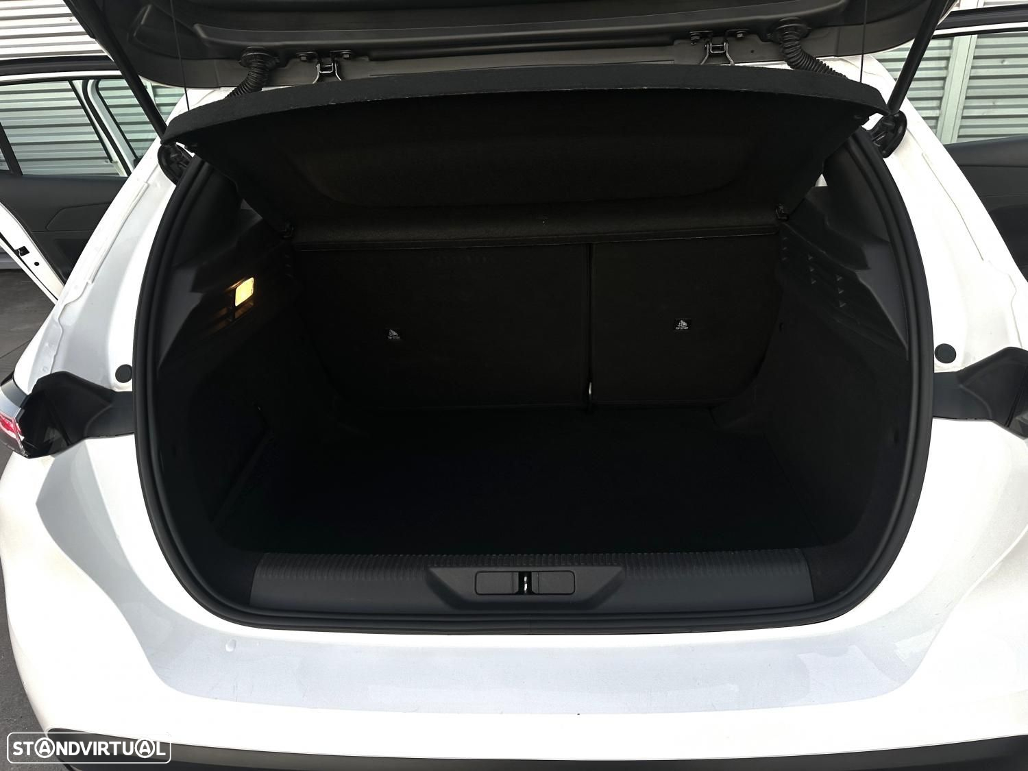 Peugeot 308 1.5 BlueHDi Active Pack - 23