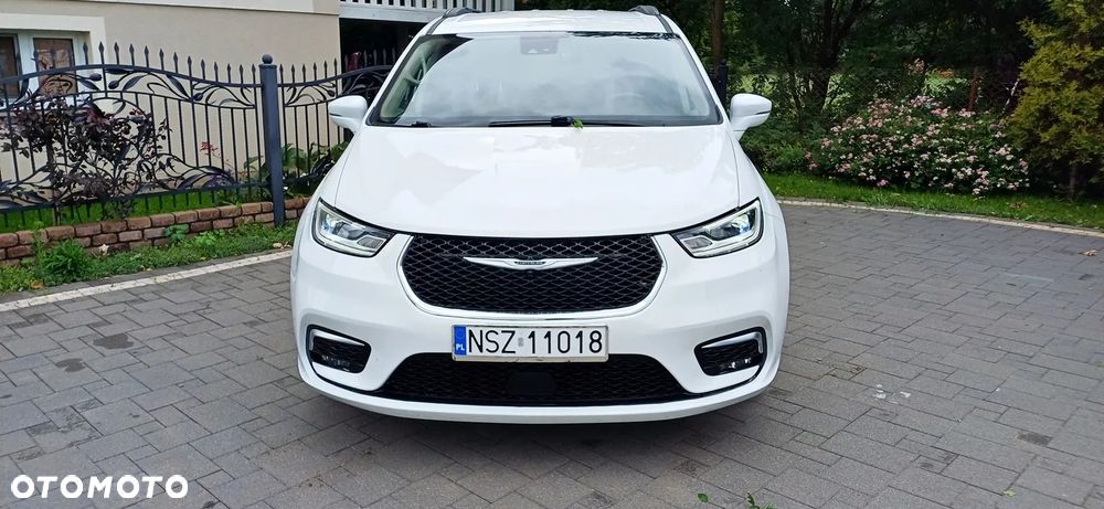 Chrysler Pacifica - 9