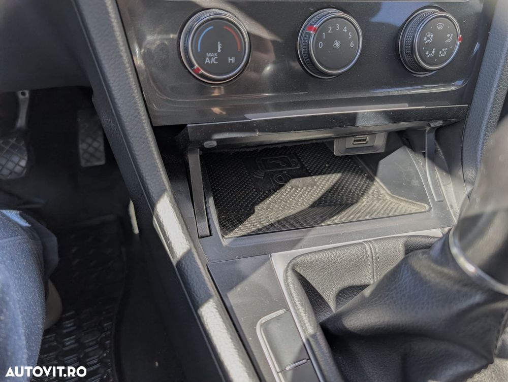Volkswagen Golf - 12