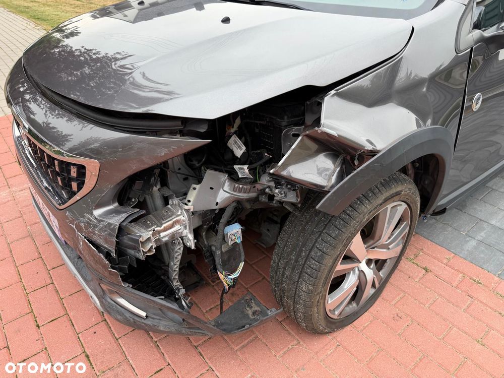 Peugeot 2008 1.2 Pure Tech GPF Crossway S&S EAT6 - 19