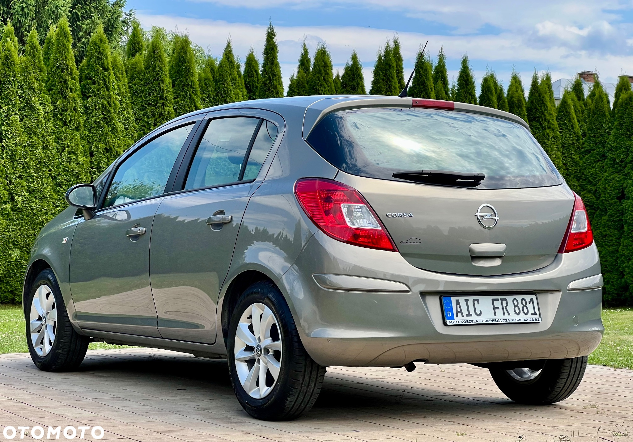 Opel Corsa 1.2 16V Enjoy - 20