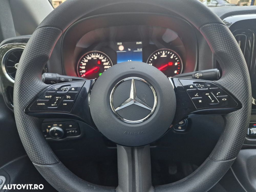 Mercedes-Benz Vito - 17