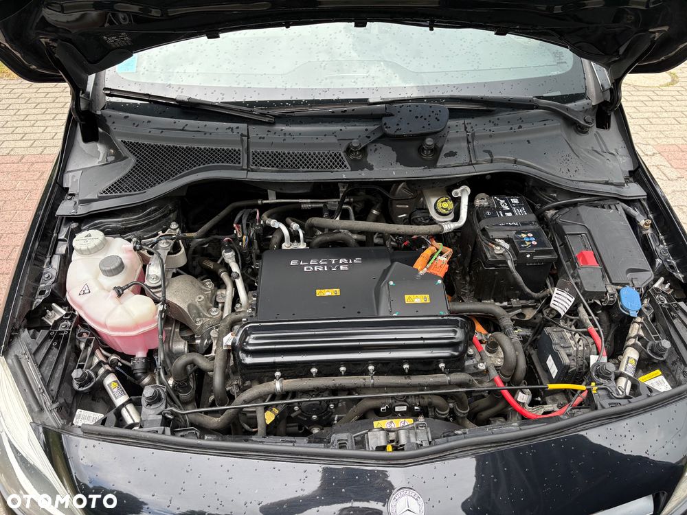 Mercedes-Benz Klasa B (Electric Drive) 250 e - 17