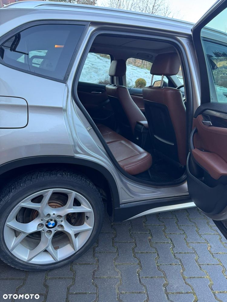 BMW X1 xDrive18d Sport Line - 8