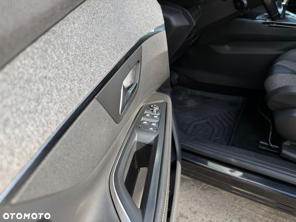 Peugeot 5008 BlueHDI 150 Stop & Start Allure - 11